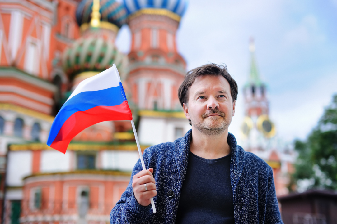 Гражданская идентичность помогает россиянам поддерживать психологическое здоровье в условиях санкций Иллюстрация к новости: Гражданская идентичность помогает россиянам поддерживать психологическое здоровье в условиях санкций